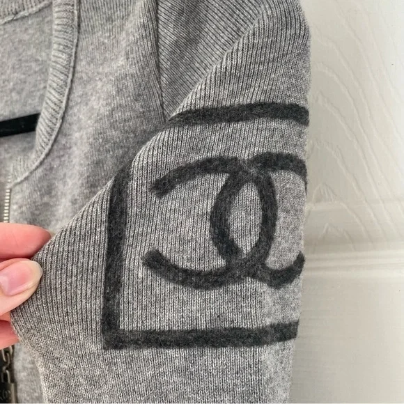 CHANEL 100% Wool Grey Zip Up Logo Sweater Jacket Small - Picture 3 of 10